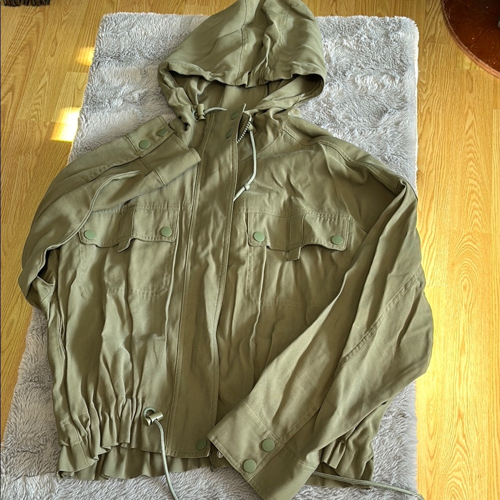 Guess Green Bomber Jacket with Hood and Relaxed Fit